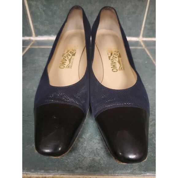 Salvatore Ferragamo Italy Women’s Blue Suede Capped Toe Slide‎ Pumps | Size 7 ½ - Picture 1 of 1